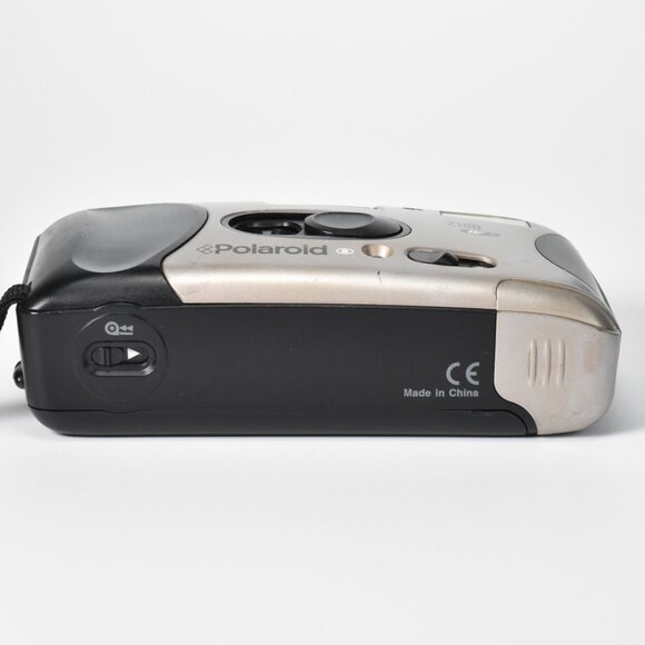 Vintage Polaroid 2100 BF Focus Free 35mm Compact Film Camera - Picture 8 of 11